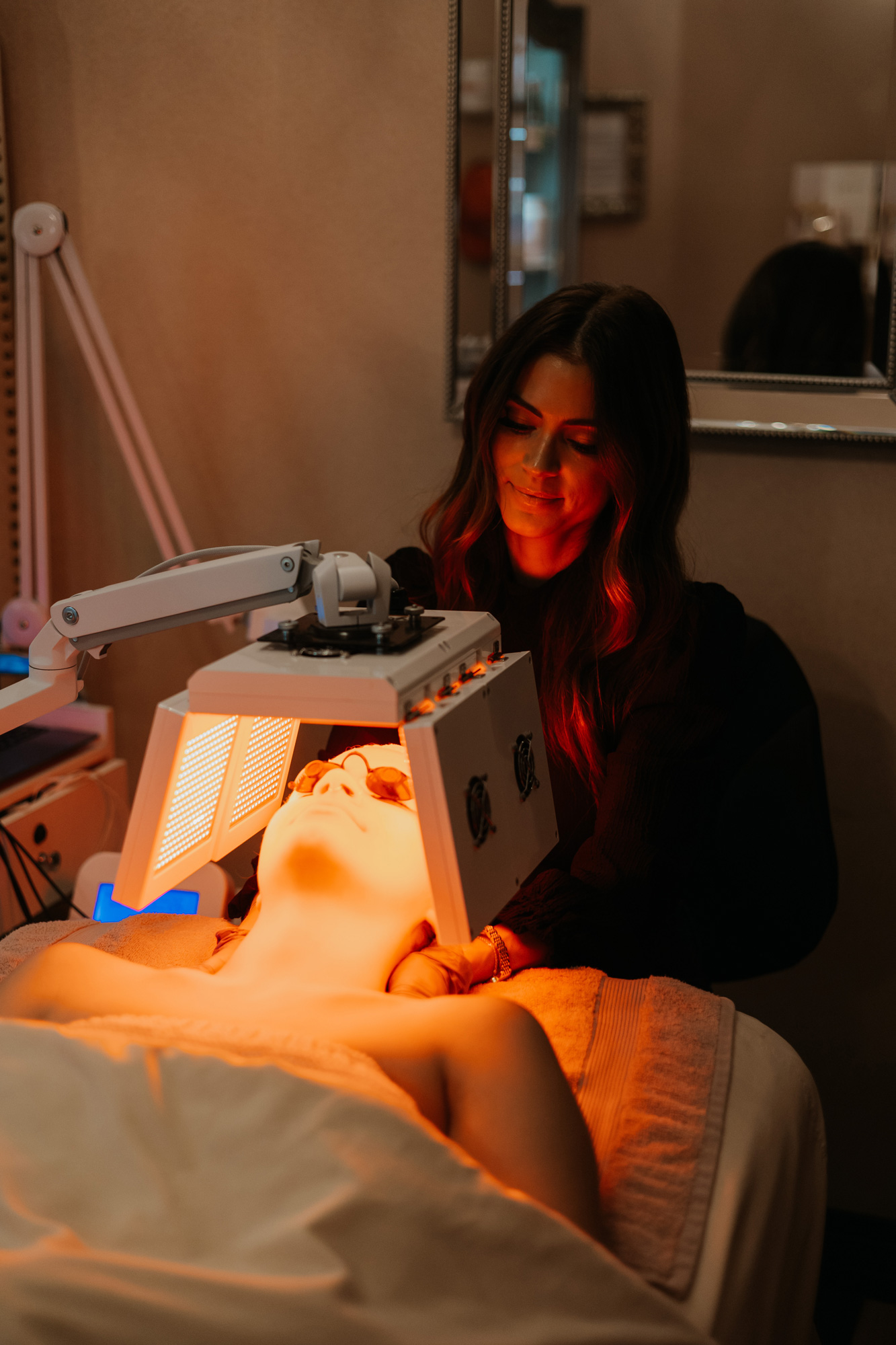 Lightwave Led Lightwave LED Therapy - Skinapeel Beauty